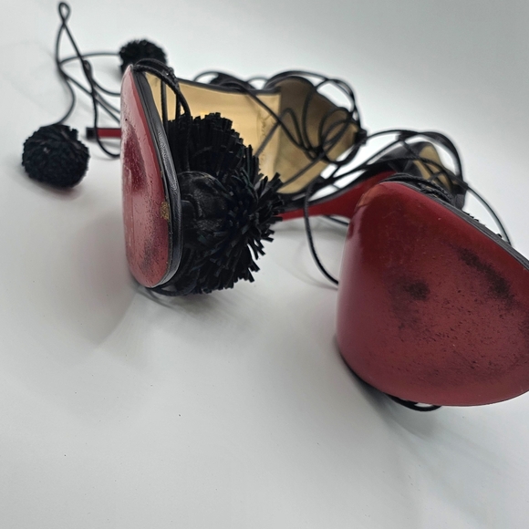 Elegant Black Women's Shoe with Pom-Pom Detail 37 1/2 Christian Louboutin - Picture 13 of 16